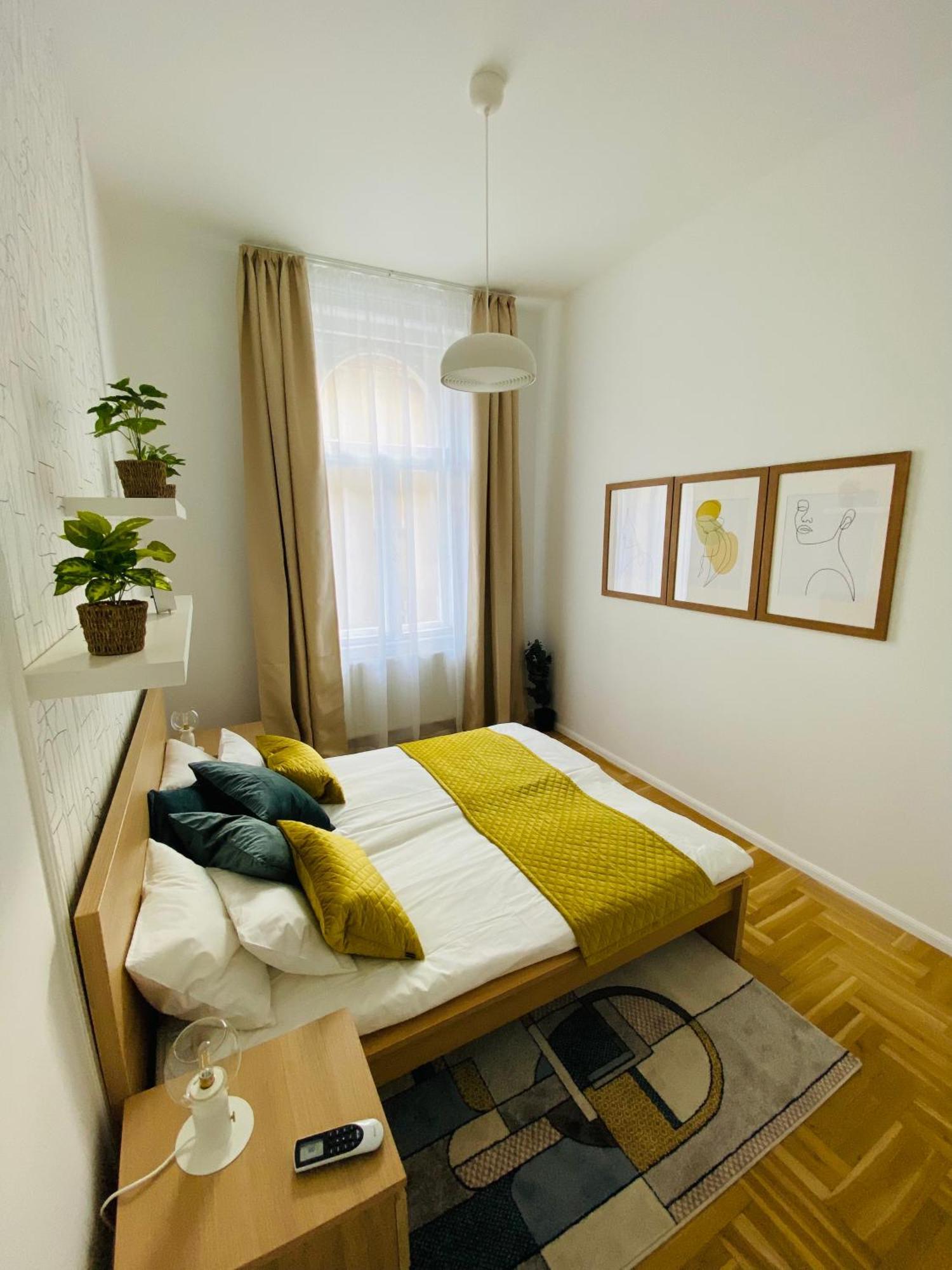 Birdie 3-Bdr Apartment Budapest Luaran gambar