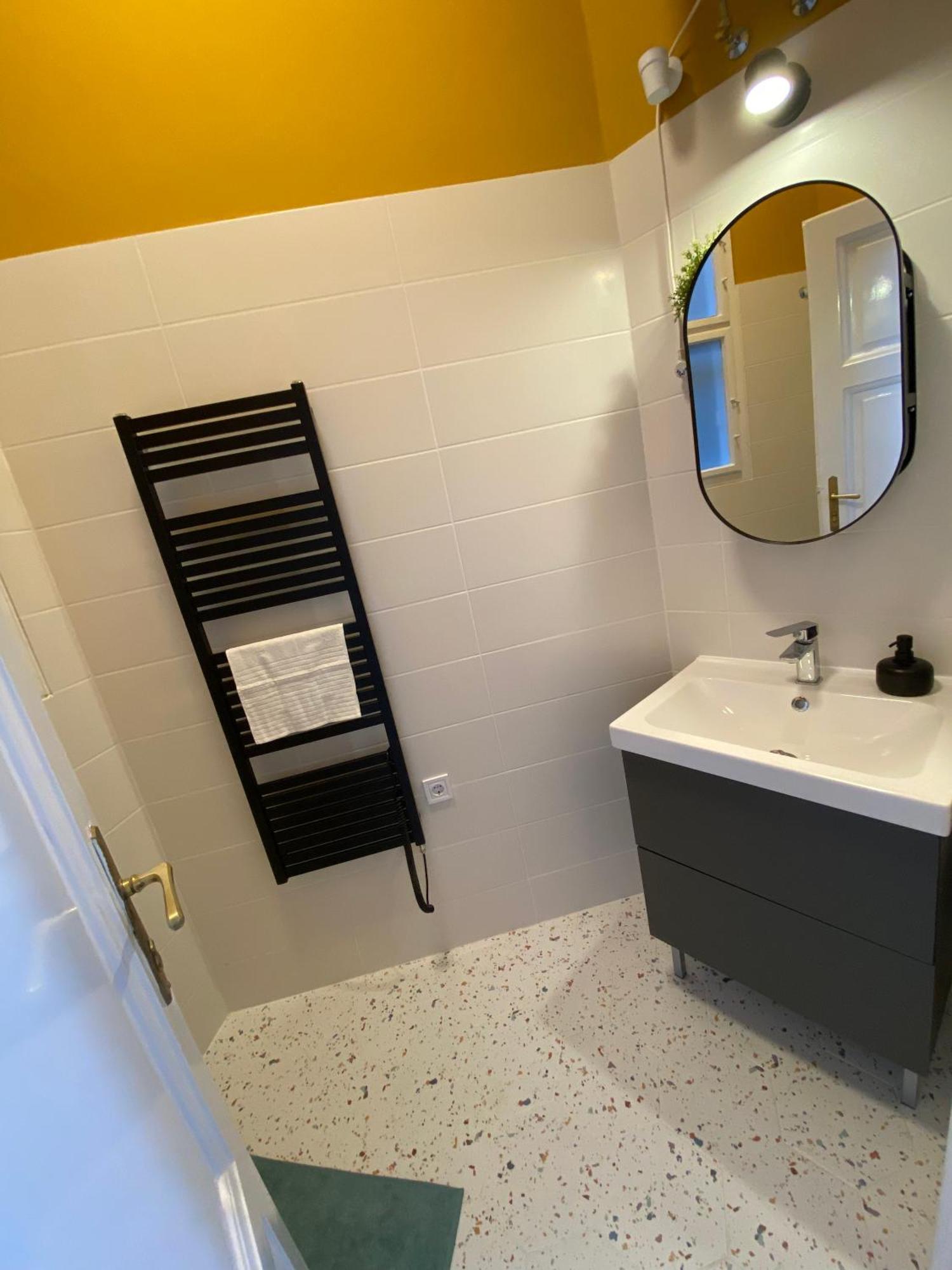 Birdie 3-Bdr Apartment Budapest Luaran gambar